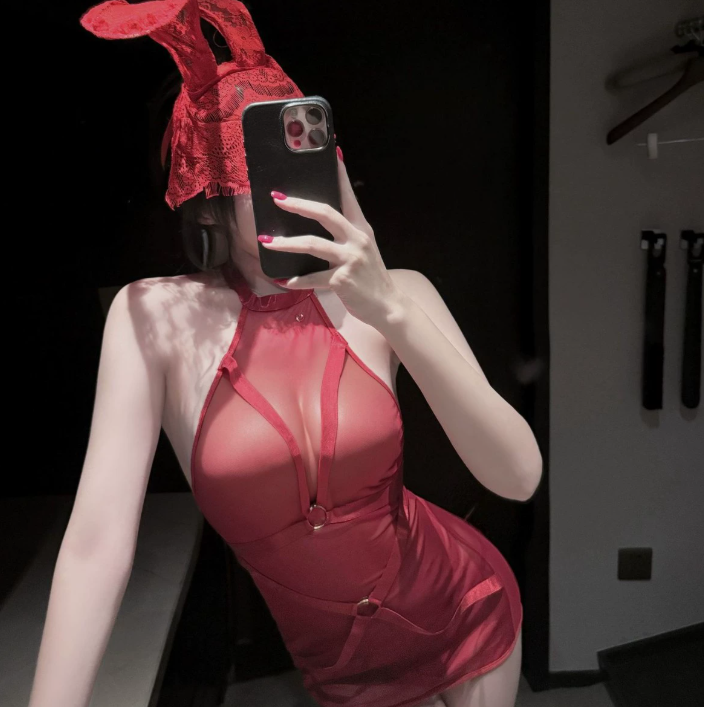 情趣内衣性感辣妹连体绑带网纱拼接透视制服诱惑免脱睡衣3.png